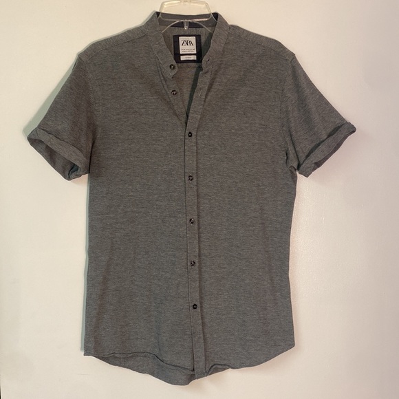 Zara Slim Fit short sleeve button up - Picture 1 of 5